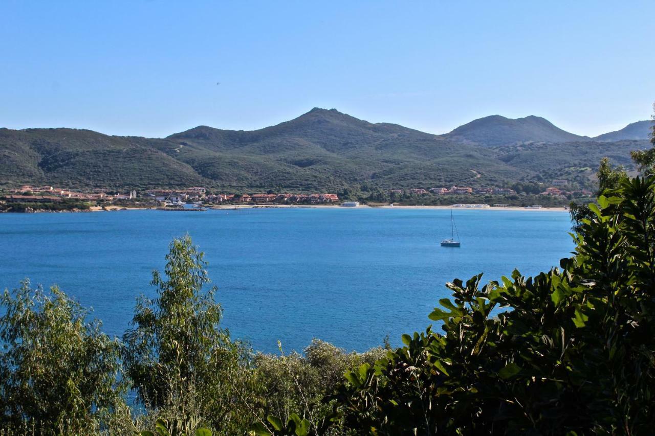 Апартаменты Casa Vacanze Il Corbezzolo - Golfo Di Marinella Порто-Ротондо Экстерьер фото